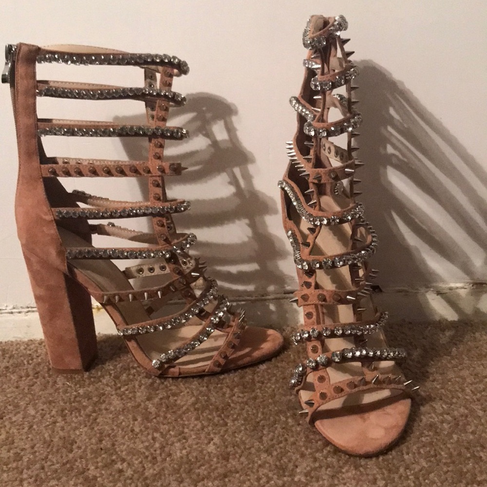Never worn IAMJENNIFERLE sold out razor shoes